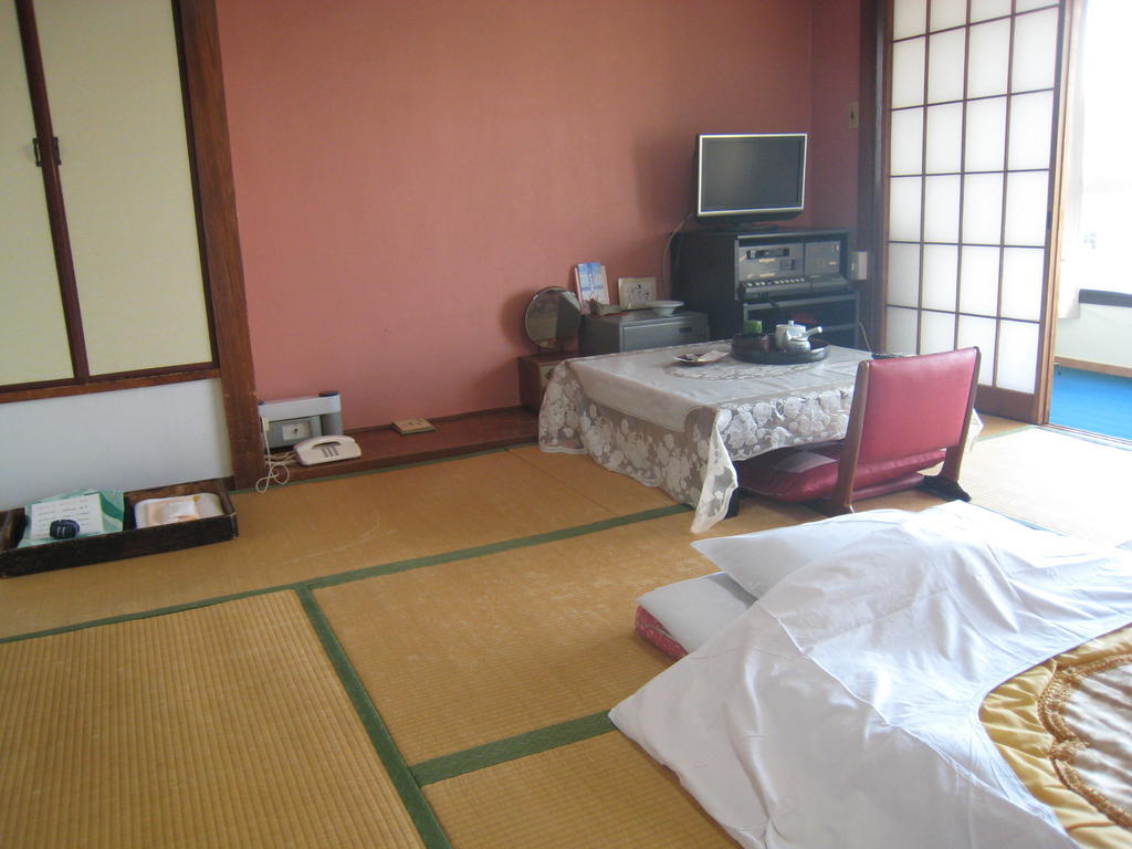 Kajiya Ryokan Futtsu Quarto foto