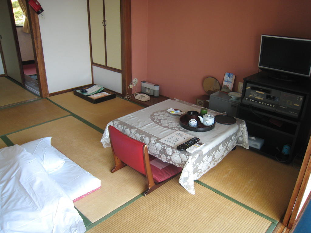 Kajiya Ryokan Futtsu Quarto foto